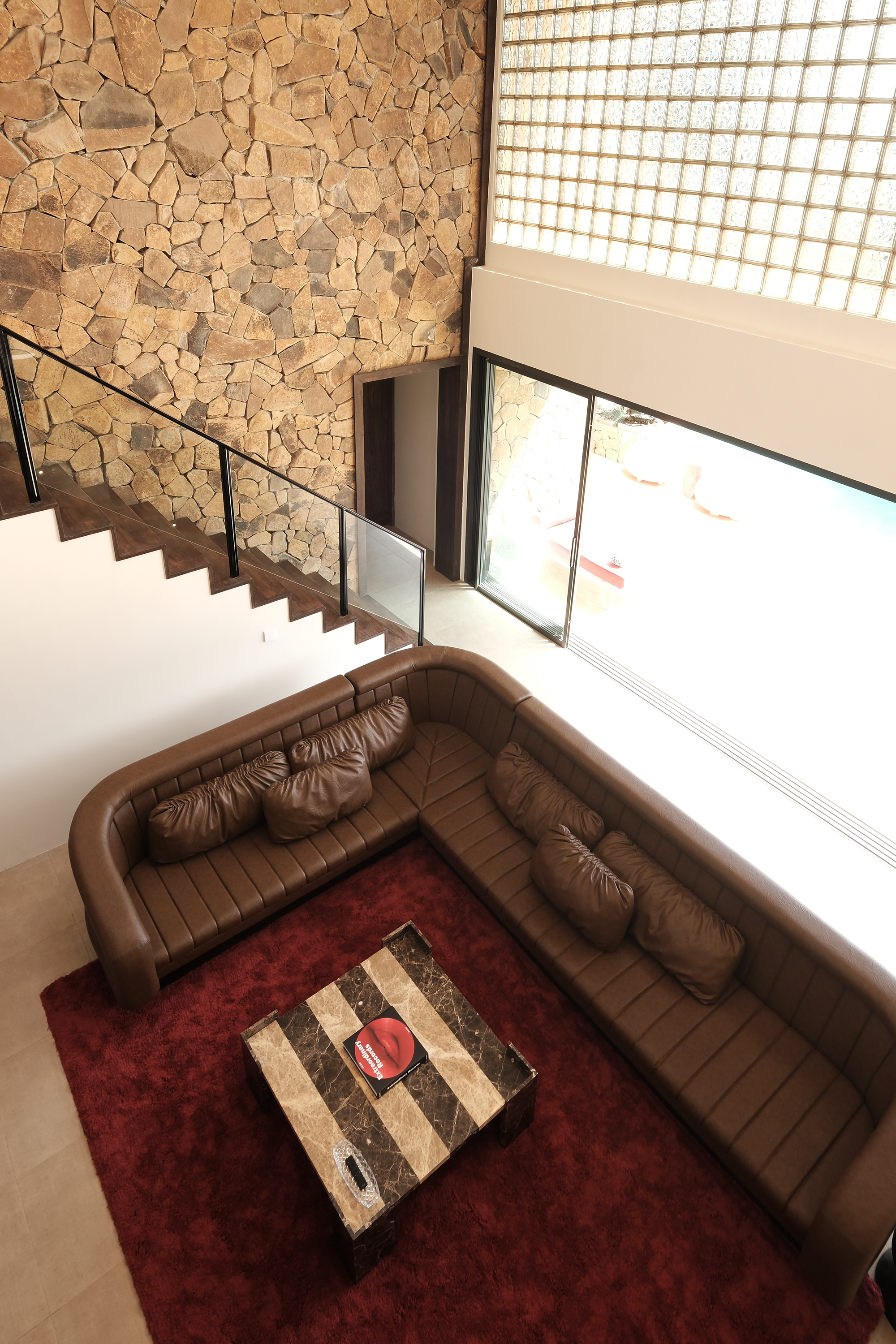 Hensen Coffee Table